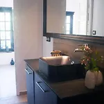 Maison Calme - Frontiere Montagne Et Pansiyon *