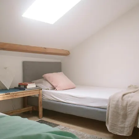 Maison Calme - Frontiere Montagne Et Quarto em Acomodações Particulares